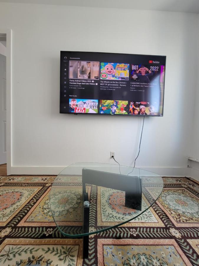 Small Condo In Montreal -Fast Wifi Екстериор снимка