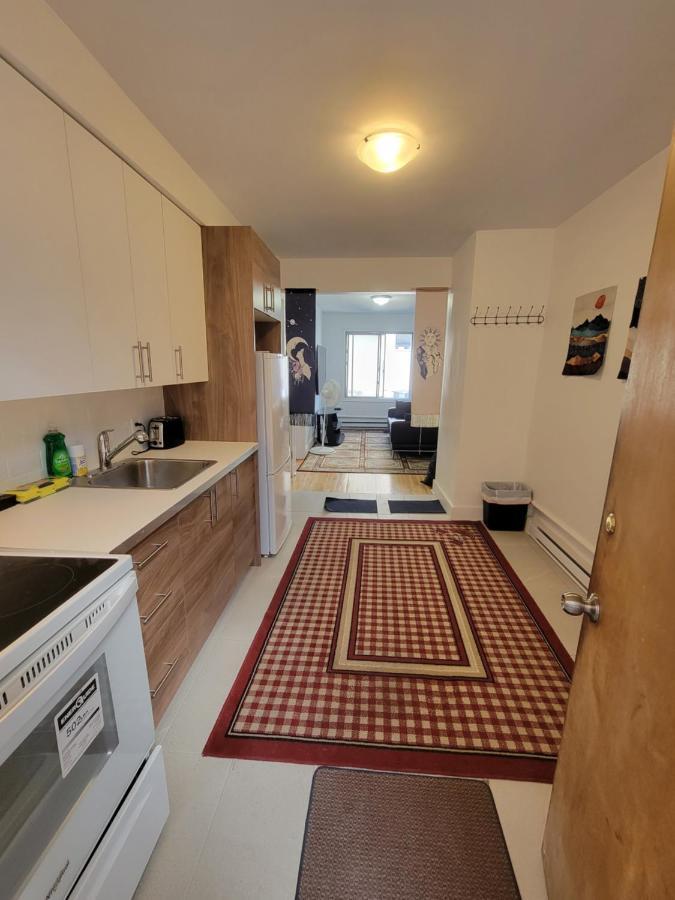 Small Condo In Montreal -Fast Wifi Екстериор снимка
