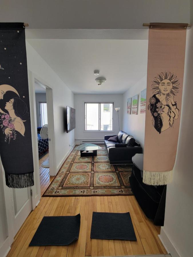 Small Condo In Montreal -Fast Wifi Екстериор снимка
