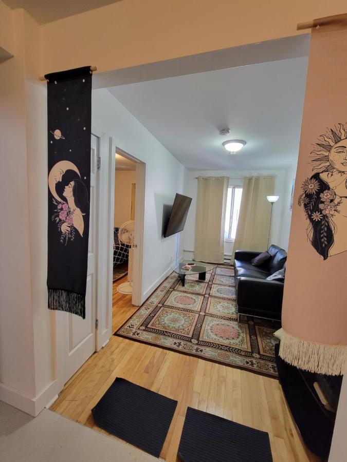 Small Condo In Montreal -Fast Wifi Екстериор снимка